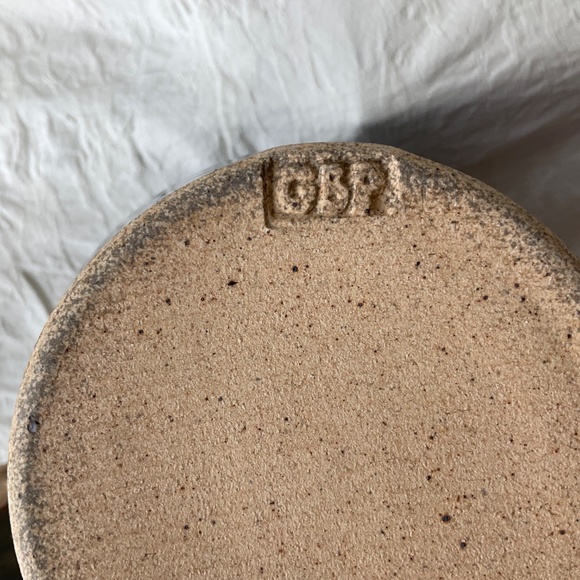 Gleason Brook Pottery Lidded Honey Pot - Picture 7 of 8